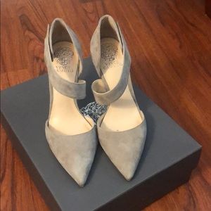 Size 7 Vince Camuto grayish taupe pump